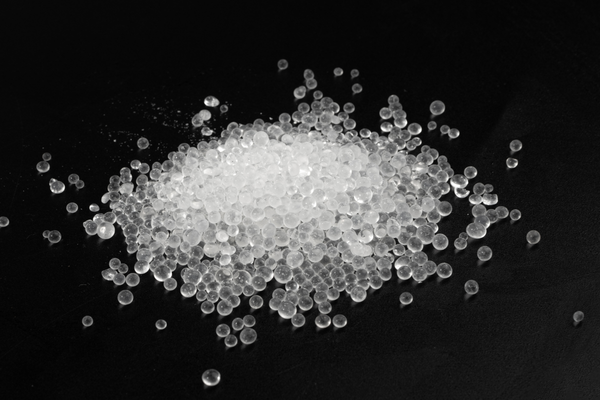 Khi sử dụng hạt chống ẩm trong gia đình cần lưu ý những gì?
